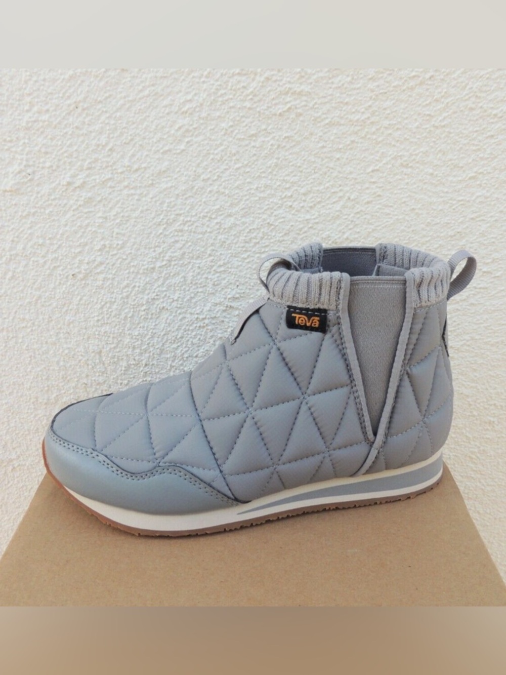 Teva Ember Mid Quilted Light Grey Slip-On Ankle Sneakers - Drizzle Grey - Picture 2 of 4